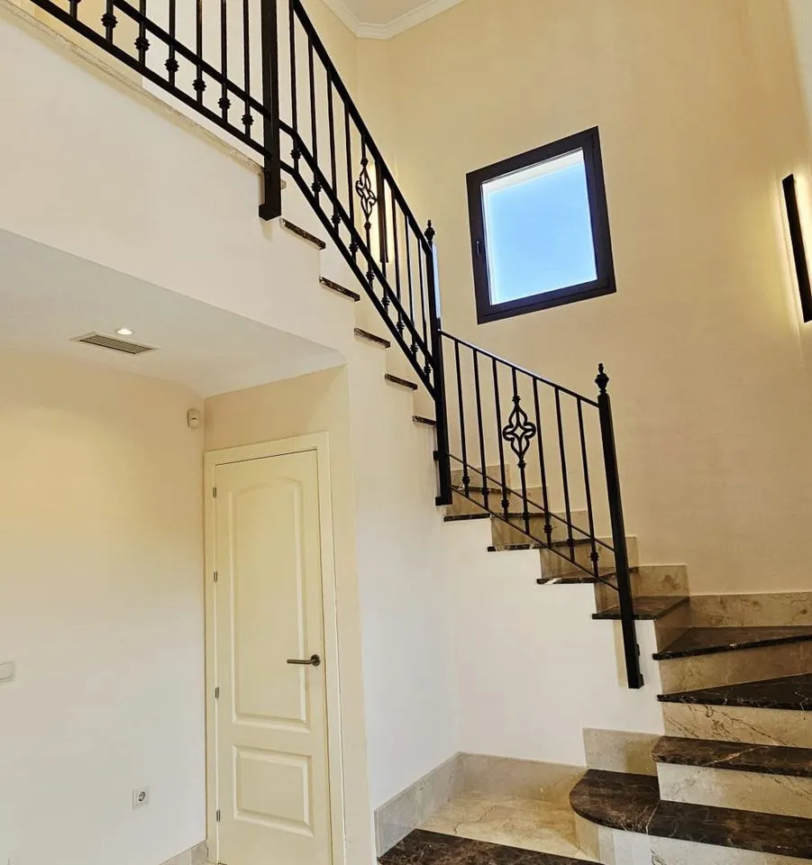 5ebc2082-4dda-43f6-92c2-5cc12a11c6ab