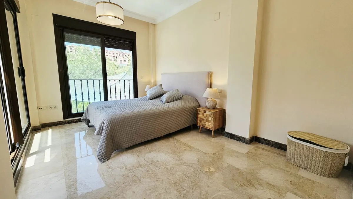 69cde870-3fbc-4c14-bdae-66e800a45ea7