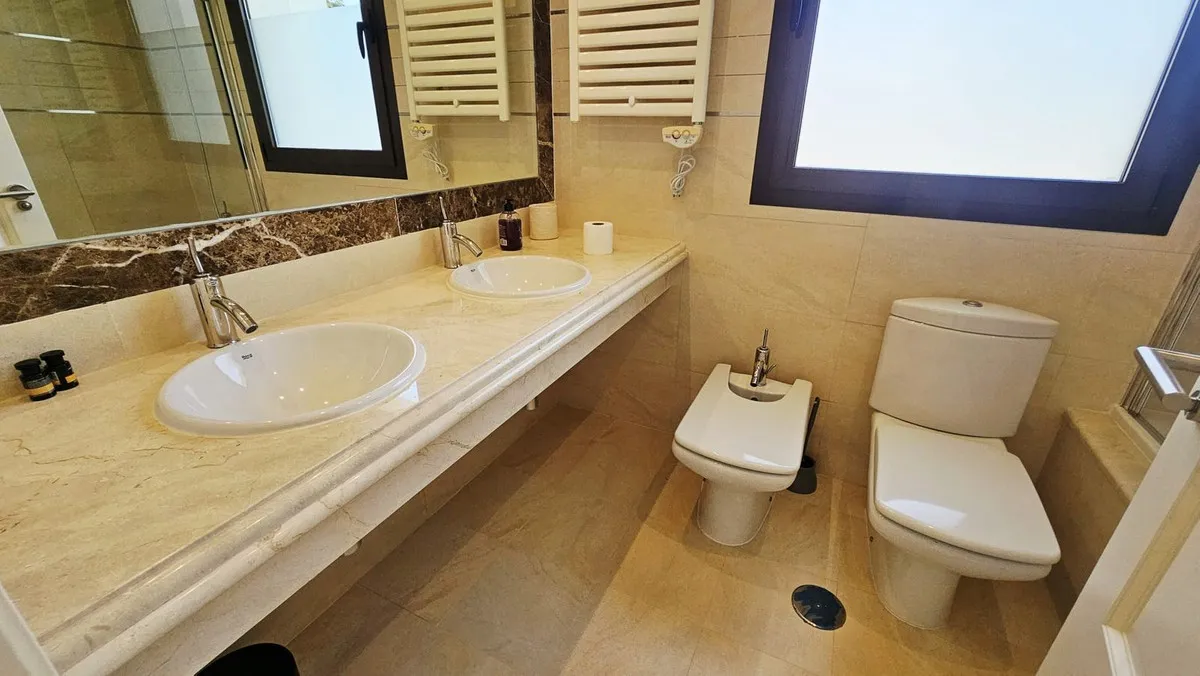 8b23e82f-b169-4c64-afd8-679a7f017f2e