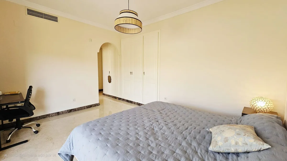 f8a3fe6f-e559-4bdb-8b73-a534705a8d85