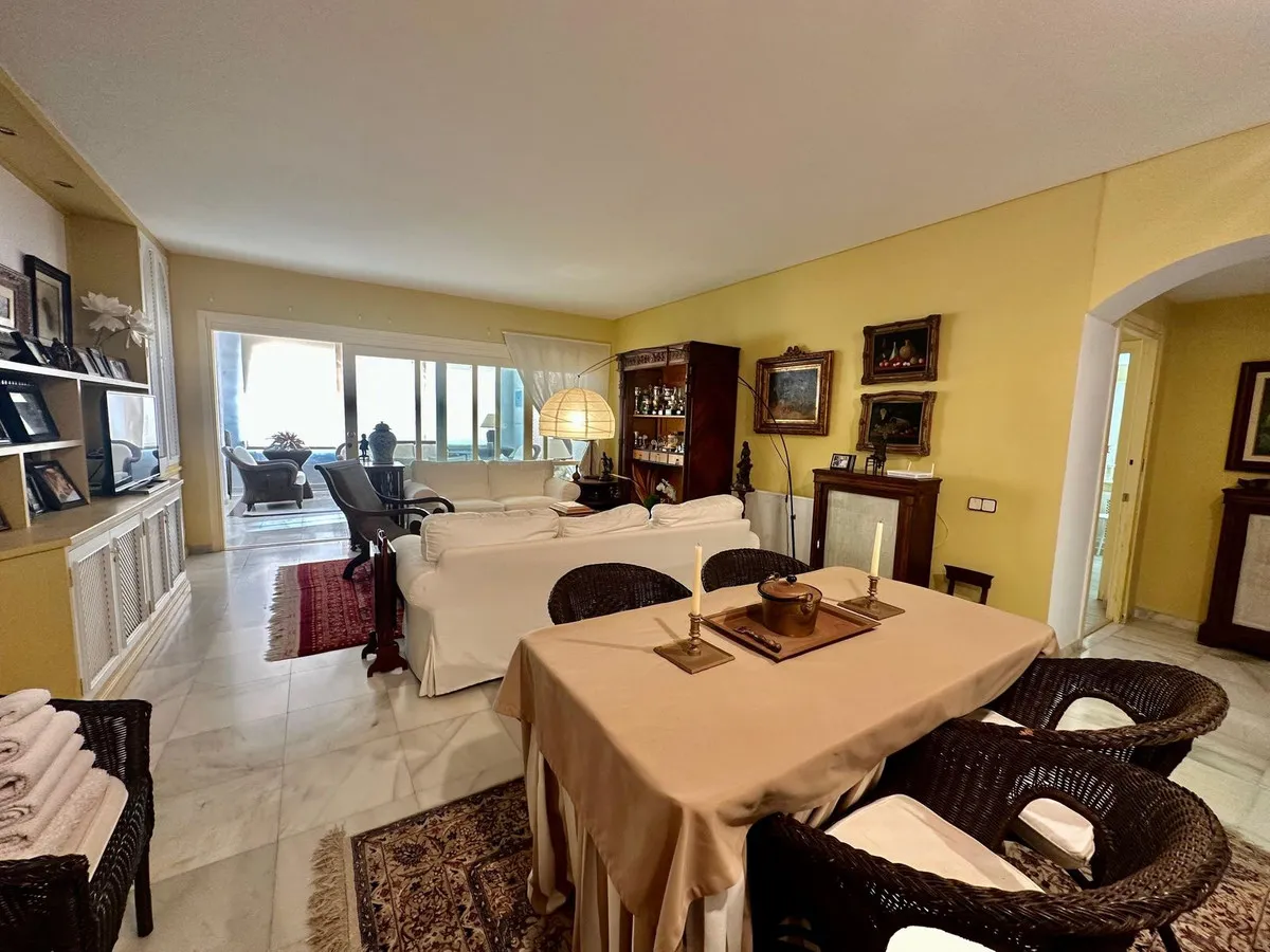 2e0ee933-26f7-4392-94e4-05ea7d4644fc