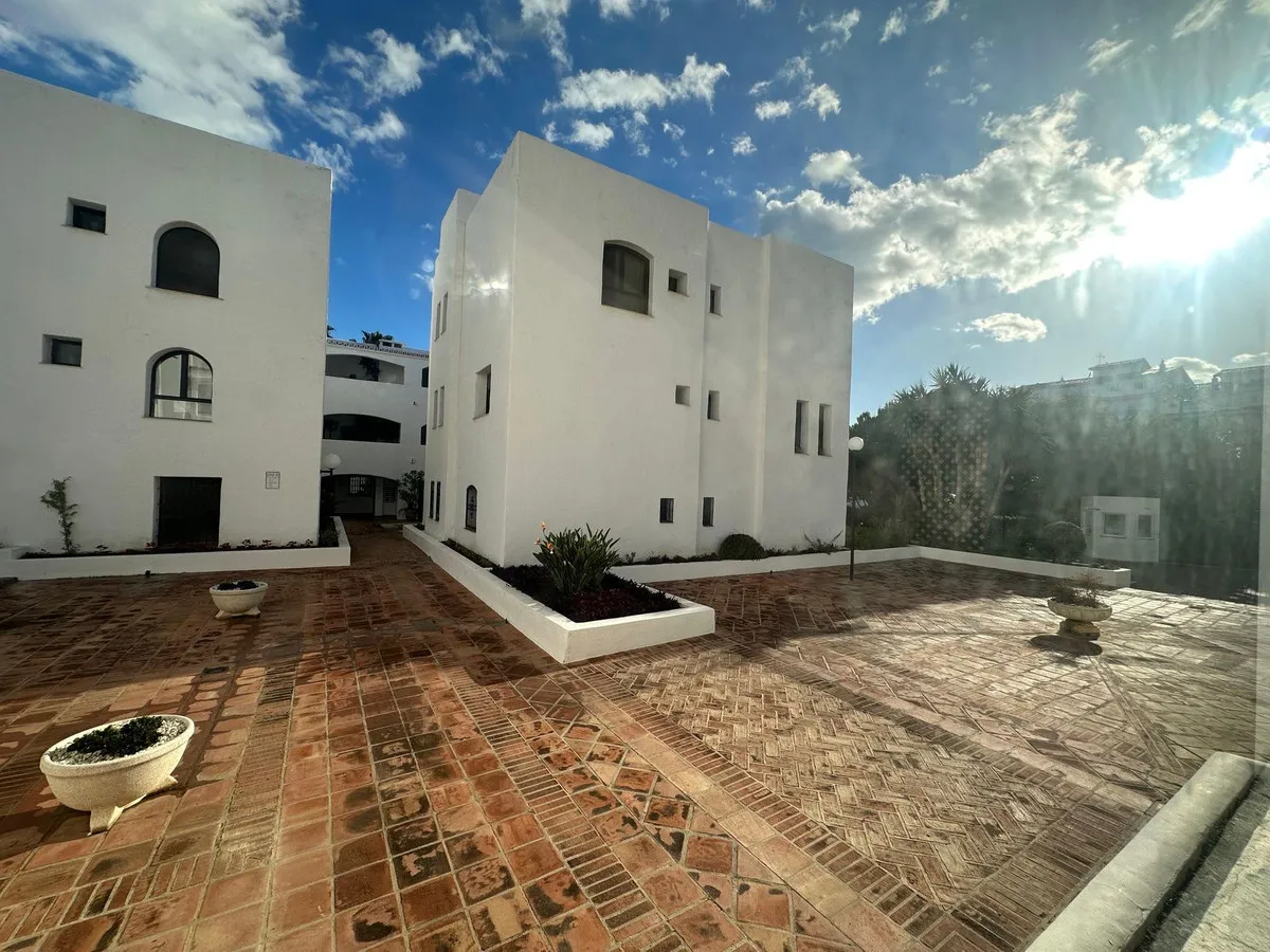 855702f8-c186-4edf-ab56-cfeec01233bd