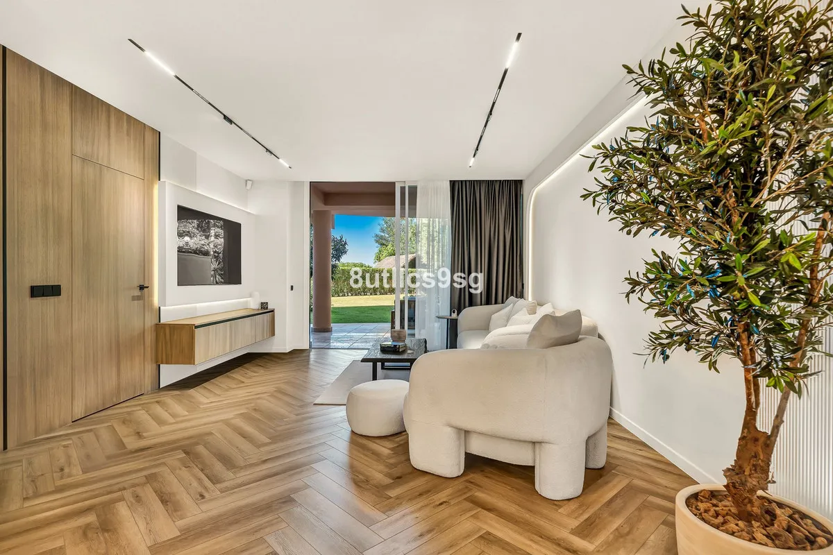 b08263c4-e9bc-42a6-86b1-77068d870d1c