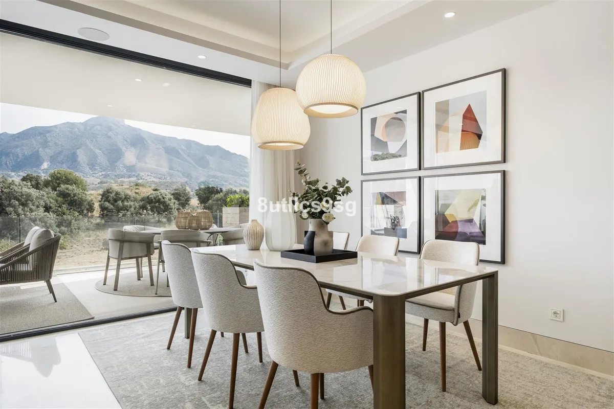 948b9d54-4390-446d-a323-6c597b1a2df0