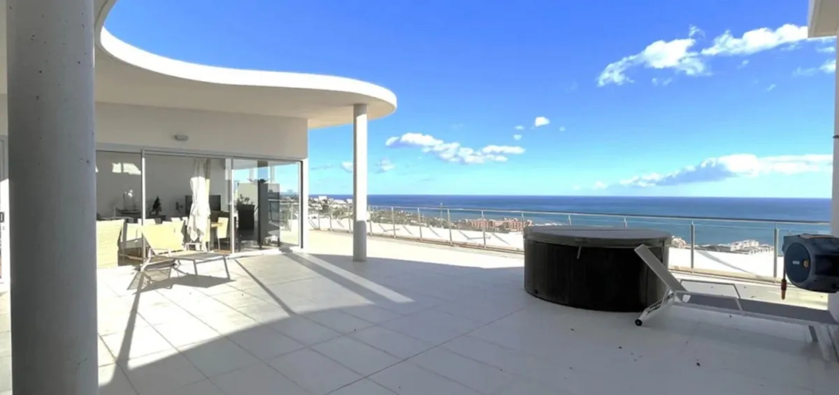 29e3aaa9-e011-4d65-a694-8c595d2885d9