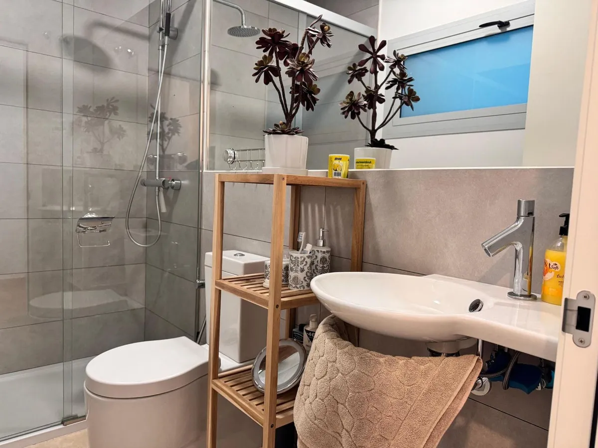 82215b60-77a4-4669-8a5a-d9f8f8325b02