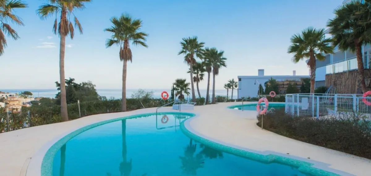 941554c7-69fb-436c-8175-48f922f026fc