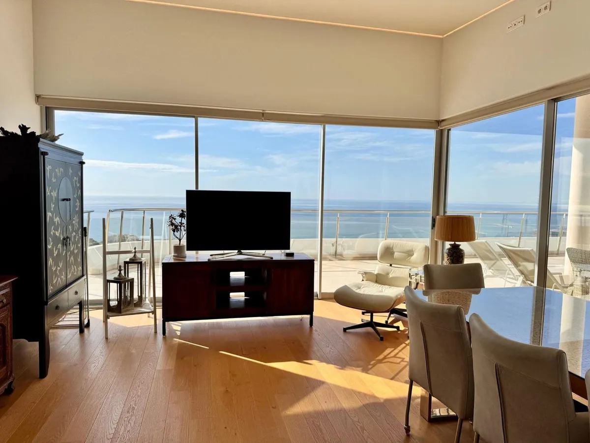 da469677-188f-4580-beaf-595cc9928444