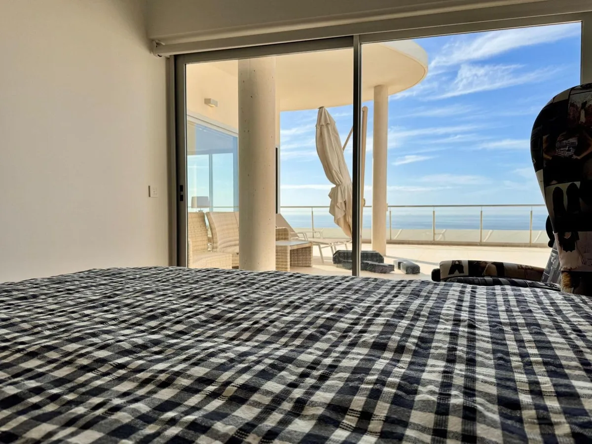 e93850d1-22f0-40aa-b77a-0395533b2600