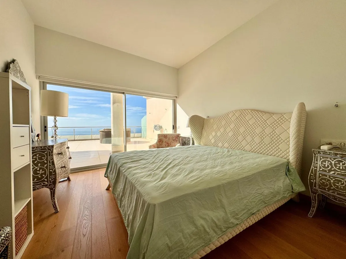 f2aacffa-1f70-4457-a04d-f0d1920635d5