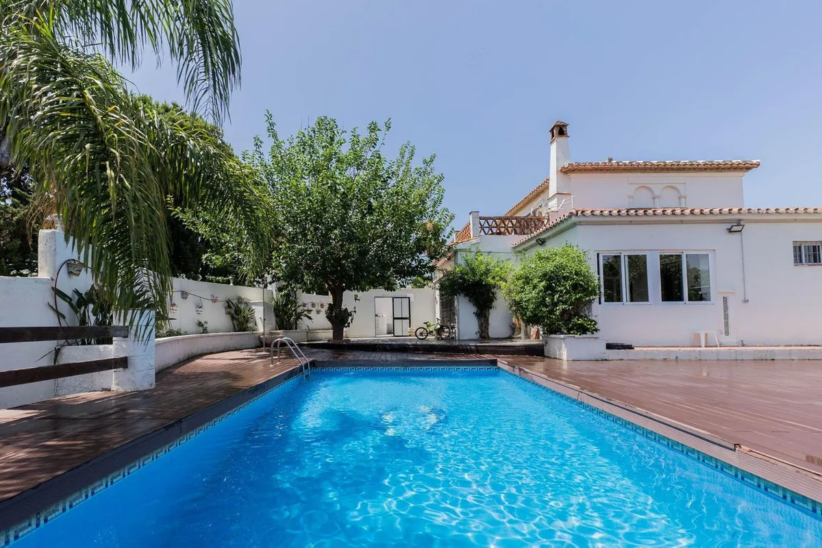 1275657c-3db6-4d83-b9f5-7f58f76d9d56