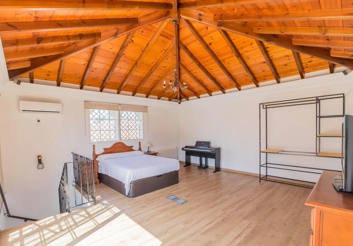 90f6d4f6-6fc8-4c4e-9e85-939848bec94c