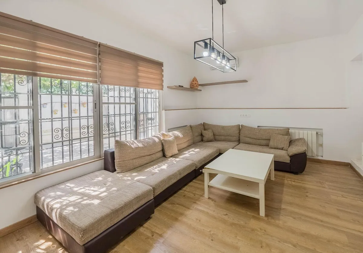 a7f6c740-9992-413a-b4e0-fbc3cd600055