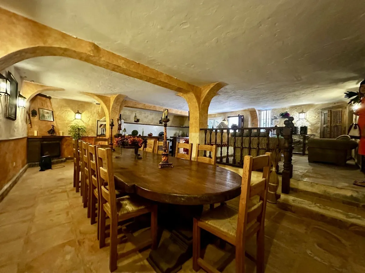 1a84ec48-6963-4e70-bb2a-fd818b52e29b