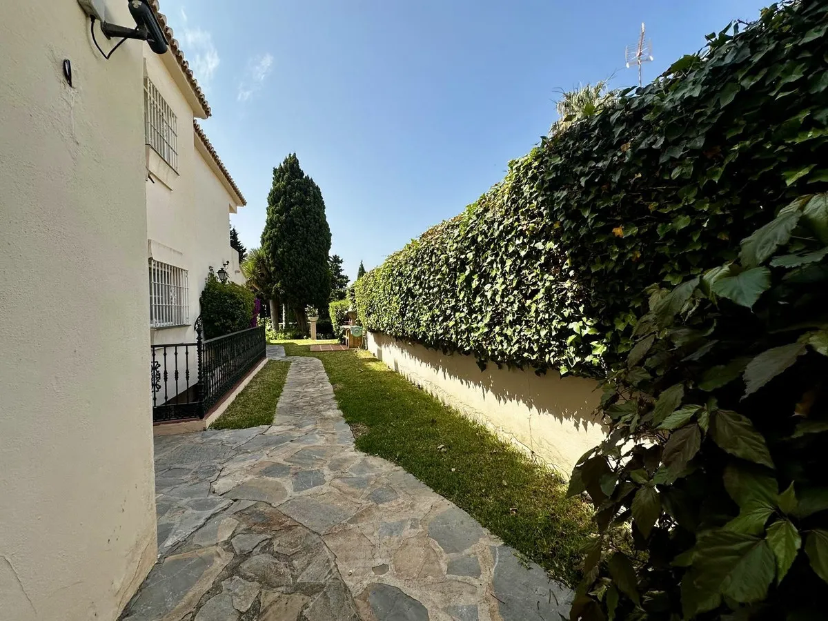 6fe4d2f3-661a-4bbd-9ffb-ef09c4c95142