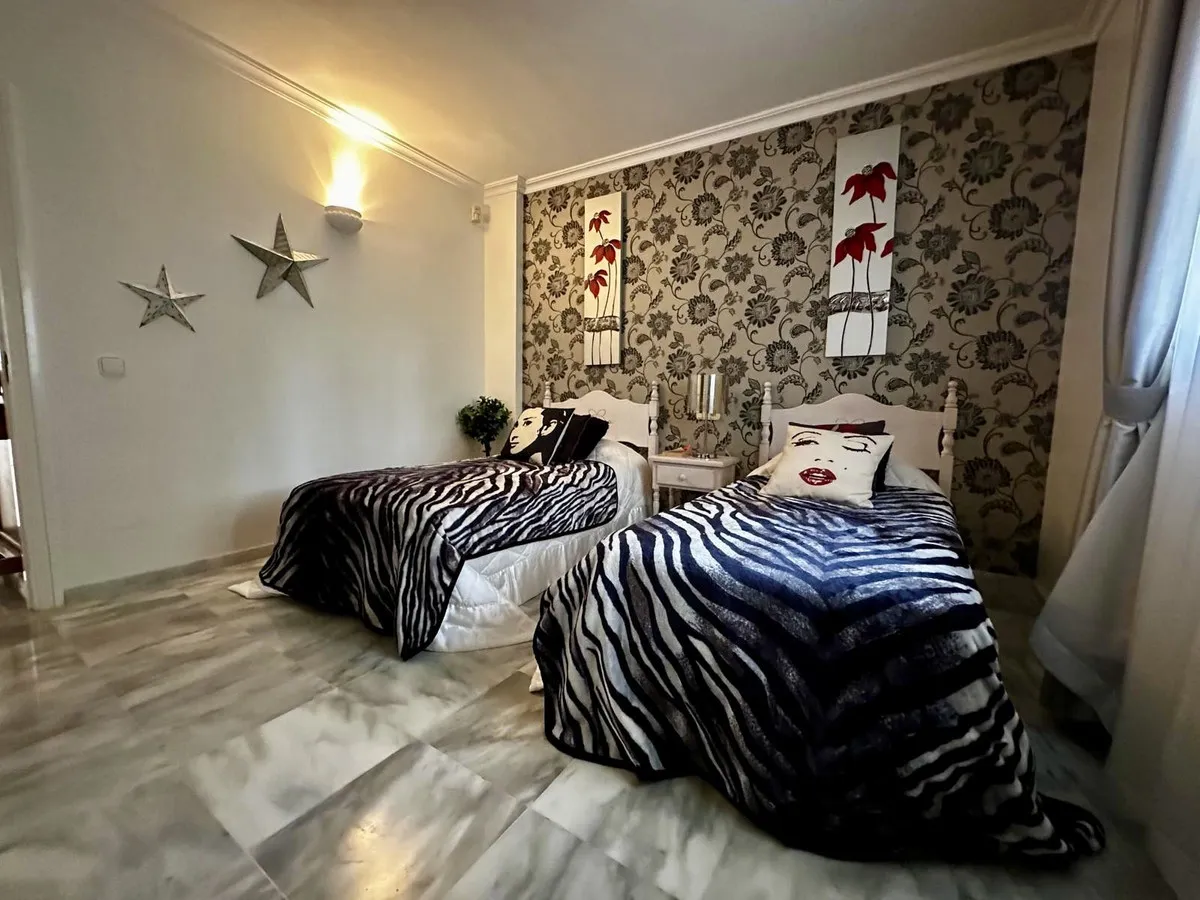 b6819722-44ce-43a5-8882-d97d660d47d9