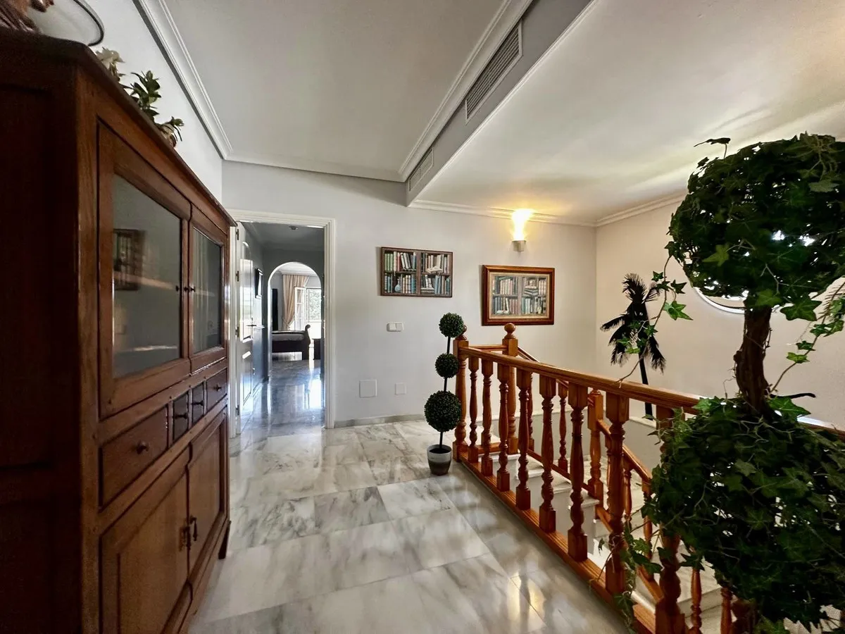 d8ef7b71-cab2-4628-9a8c-5ec566a35b42