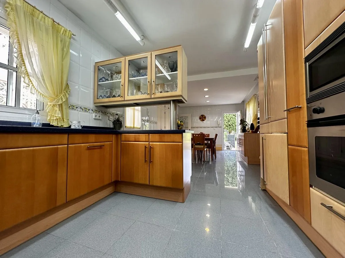 ebcd82b8-1160-4c45-8dfc-c3fc1f137196