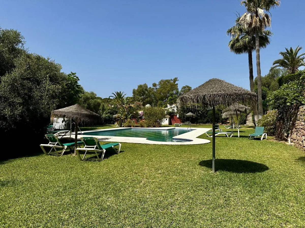 f551fcc6-c8e1-4c0a-b40e-c7cd05bd4bc1