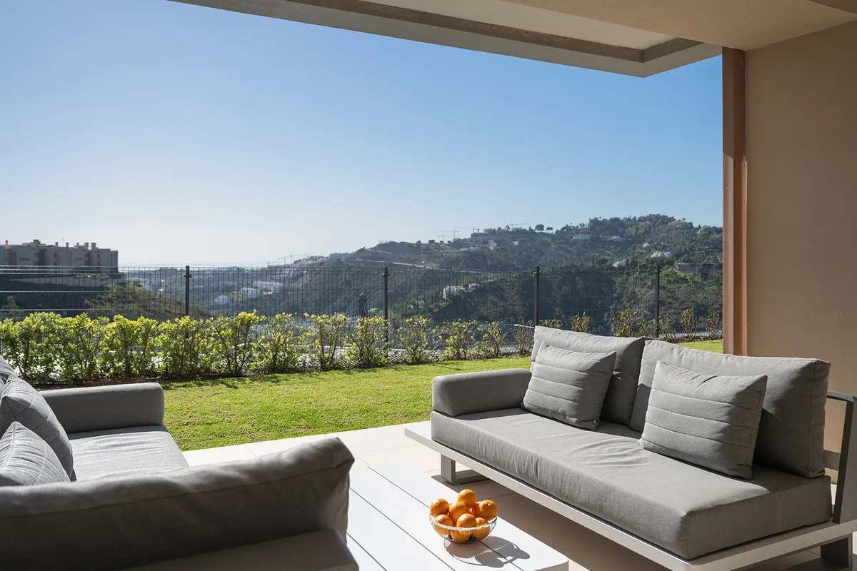 5160e5b1-3774-4e80-a543-67d23e783a42