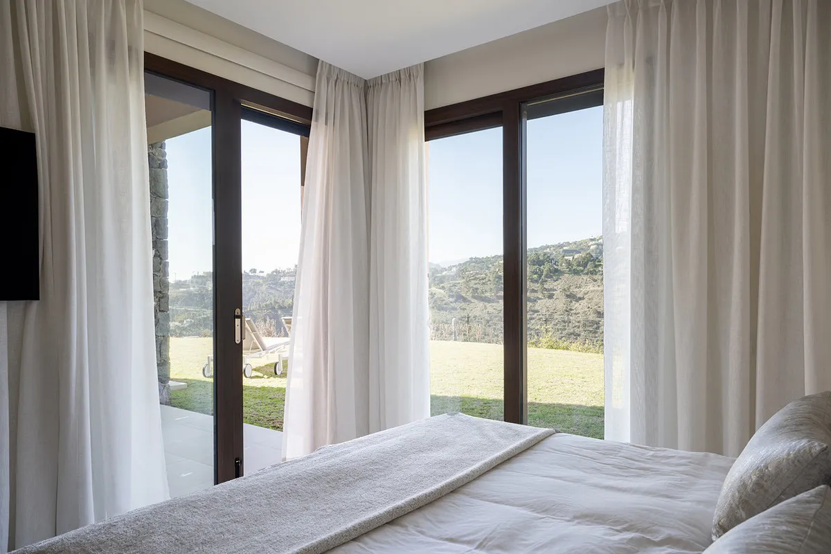 701deec2-6798-4357-b80d-02baa0b0abfa