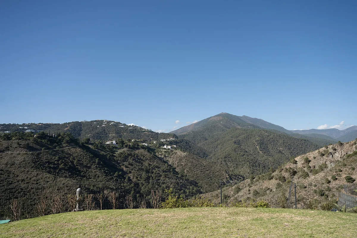 77e5a127-4e32-43e8-beb3-bec6795f9d6e