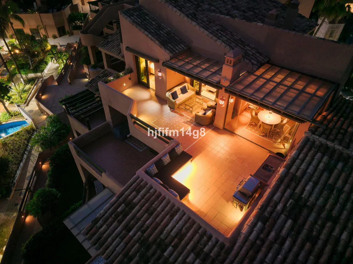 86f49da5-f6bd-4183-a2fd-91935089ea12