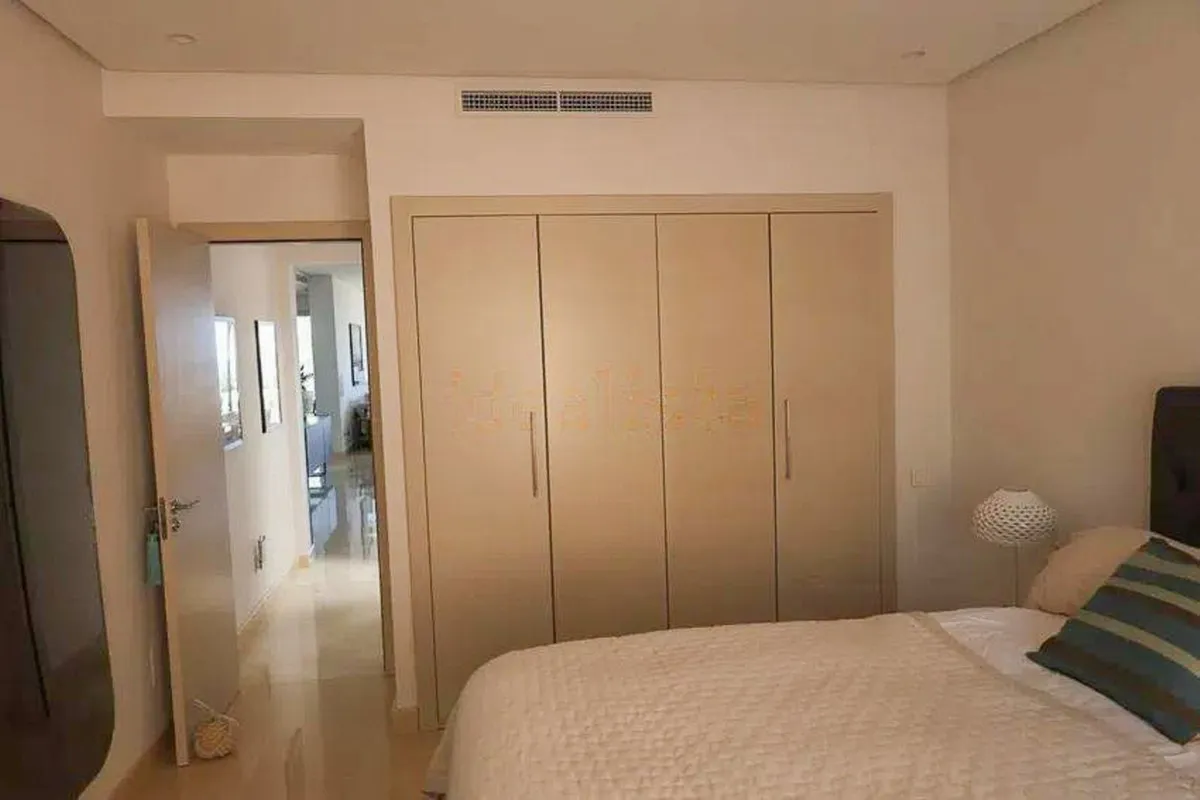 612a53ac-19bd-4241-adbf-695715e71a8b