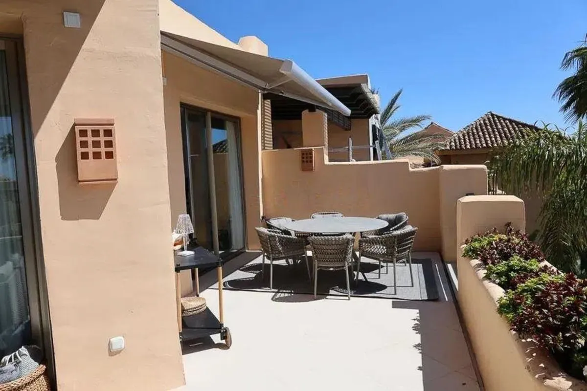 8c17db17-0e05-4bcb-865b-72dd06b0ac42