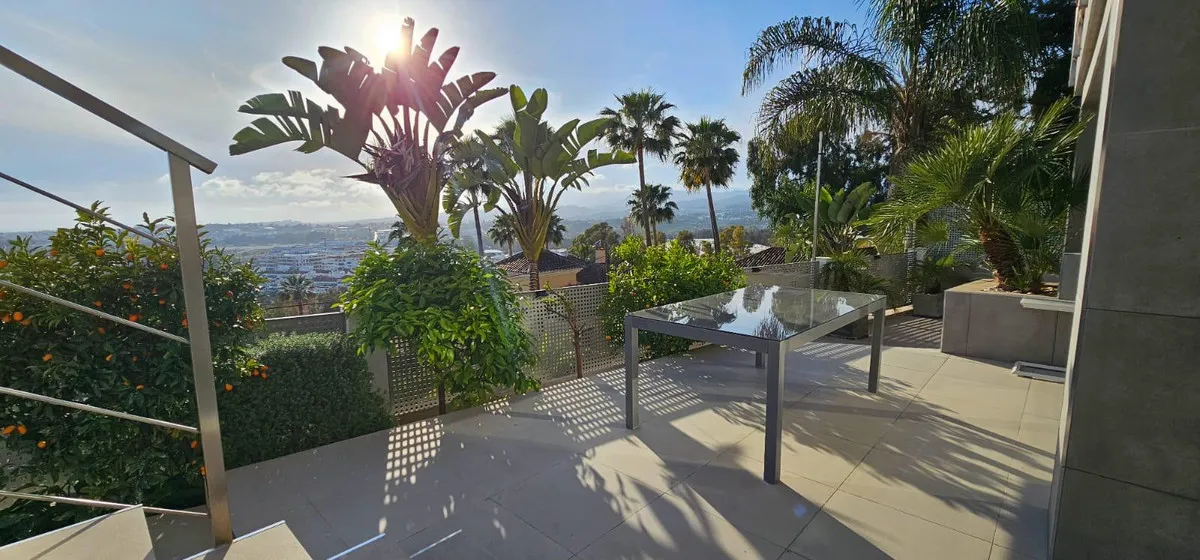 c2d5fd43-c9c7-4865-bb70-ec4132462c34