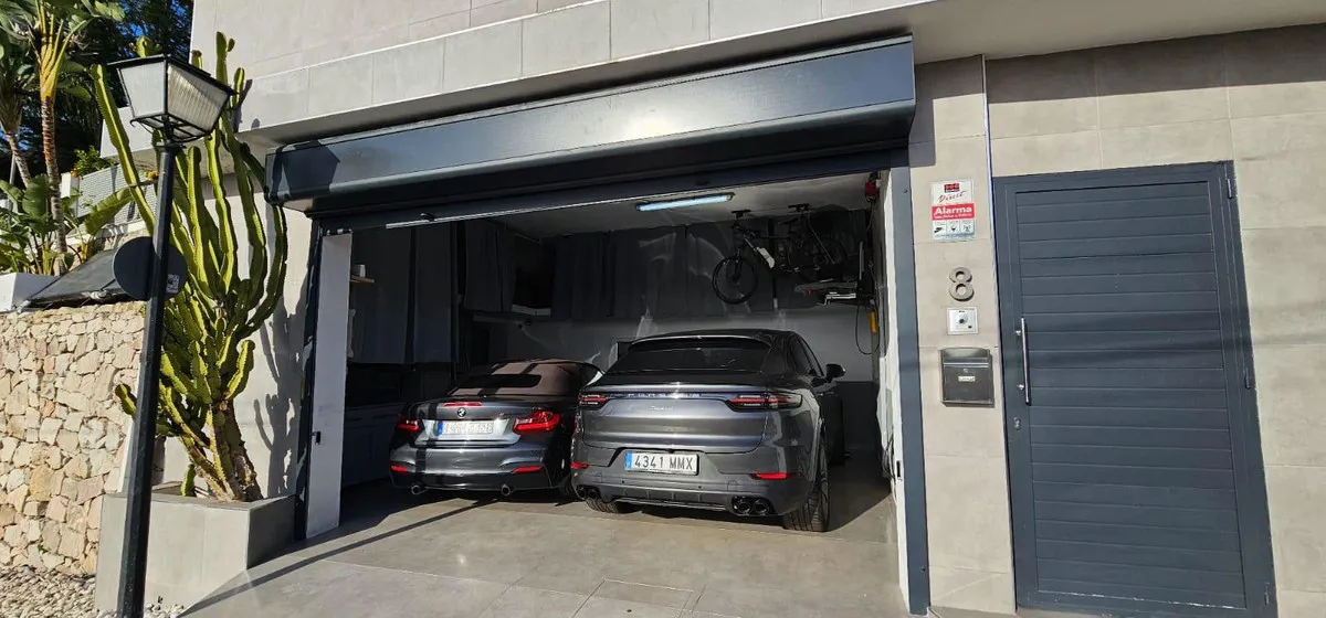 e93b7417-7505-4a01-baa3-f0b30db88572