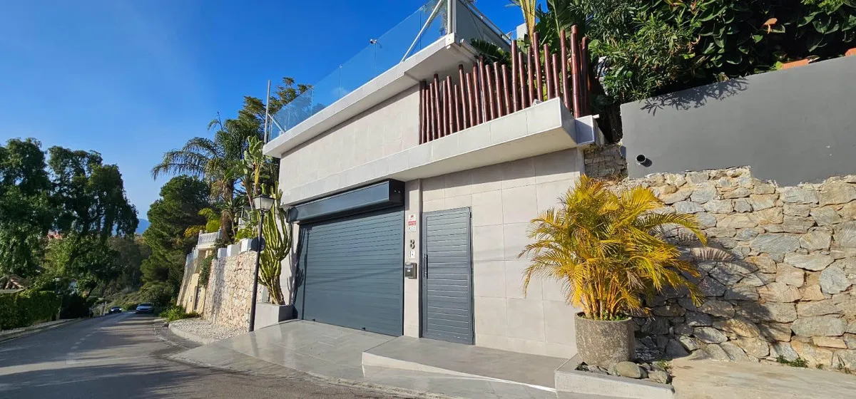 fa52c6fc-fa3b-4085-9f99-b2b8cba17775