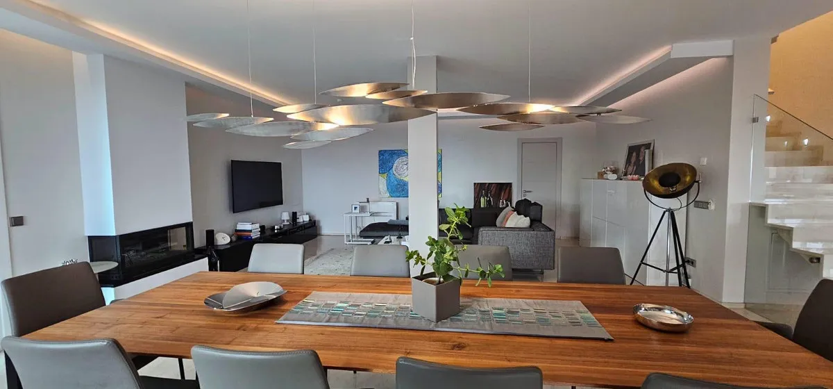 fa82b23e-16a8-410d-869b-9927e0197150