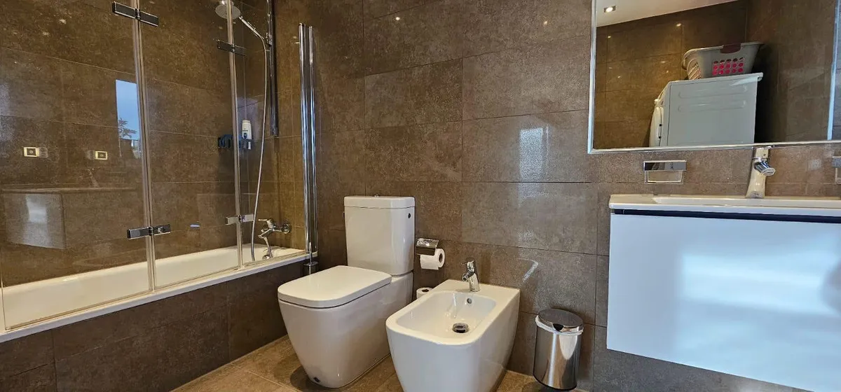 fcd5296b-5f97-4b71-8dff-51c5d431f109