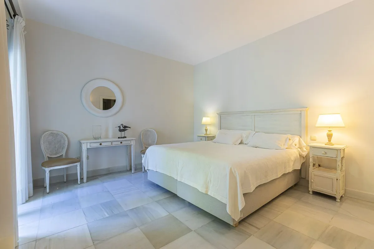 2eadccb2-eb22-408a-8cb9-cef1f473fe8f