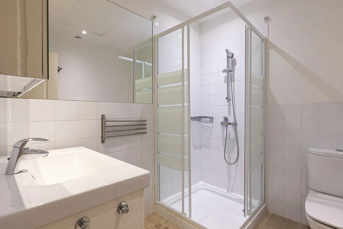 32d98d53-bdad-4e08-989f-03c2e9be4d74