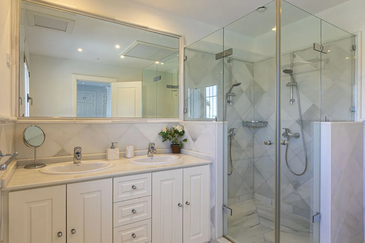 38231e23-40c6-4b47-9cf3-914e07b4b3a9