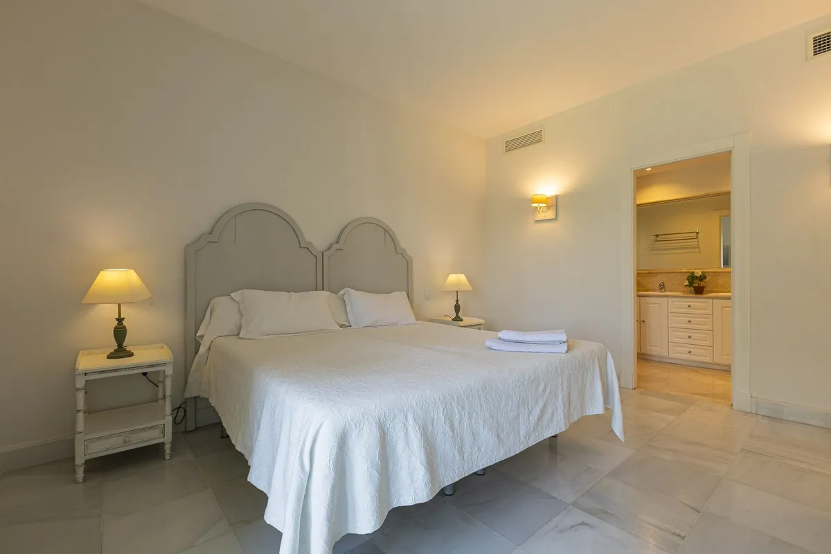 89f0ee3b-8b46-485e-9d72-8b2ed6303975