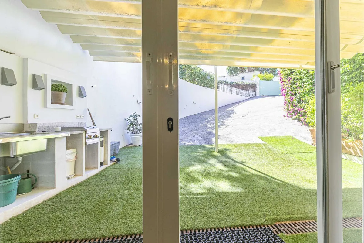 a6a85338-c16b-4457-84b4-dd287f69eb93