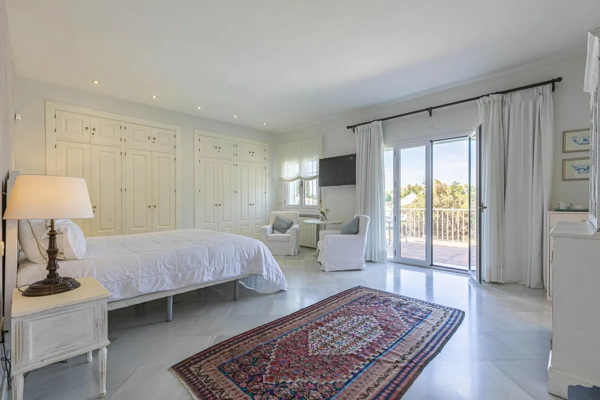 b27639f6-e3dd-4dea-a046-3152fa295dae