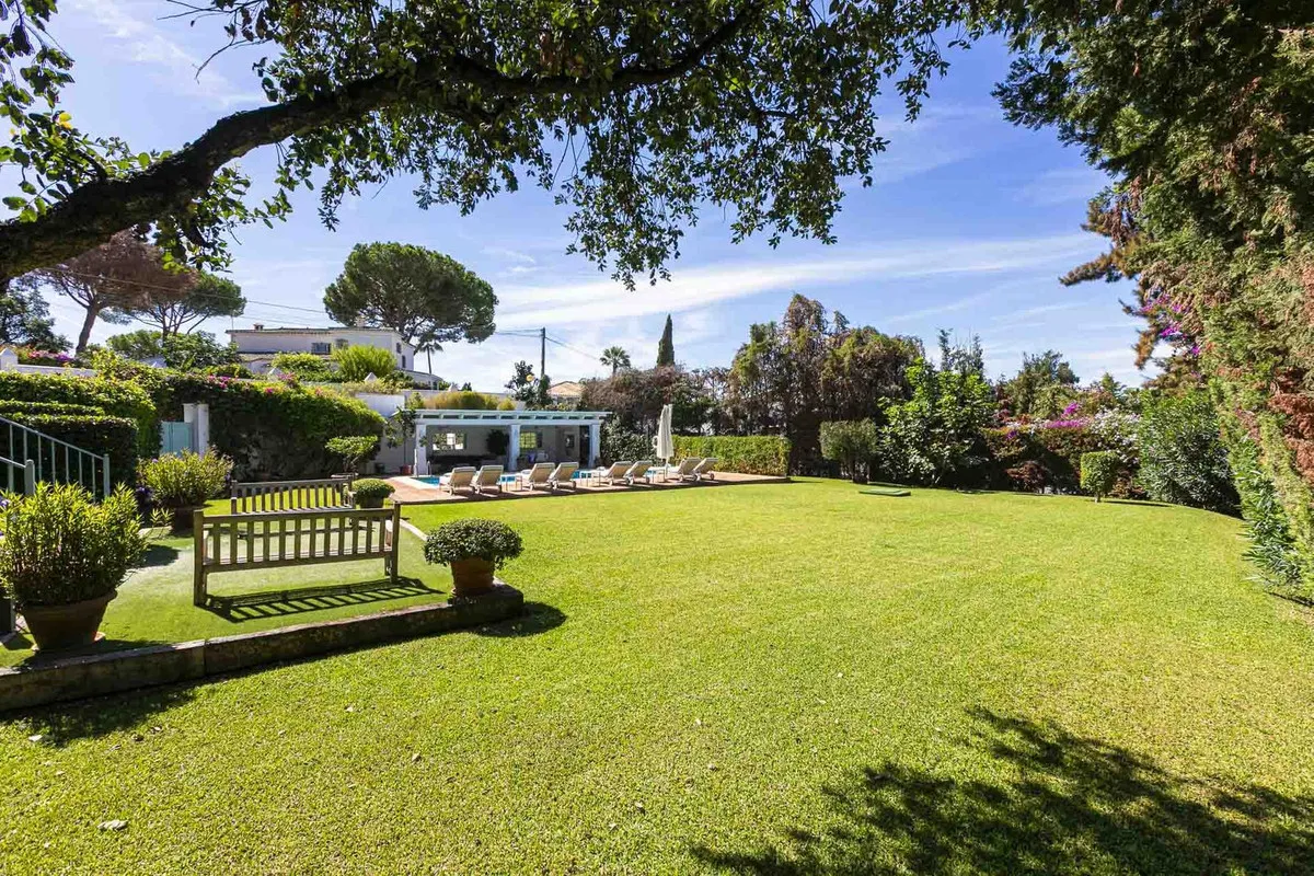 e3f822fb-4327-4184-9740-71bbdaddfe00