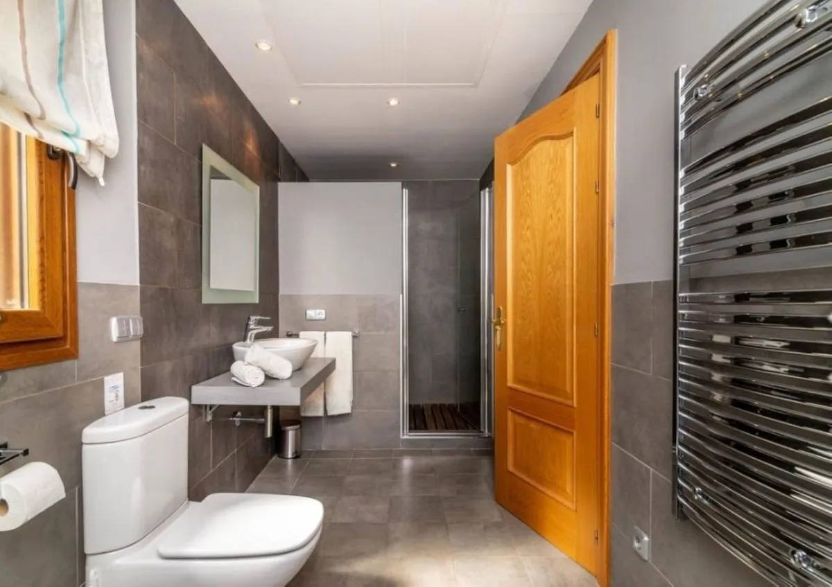 3a3bd9f5-3f07-481a-aff2-9476d946a0d7