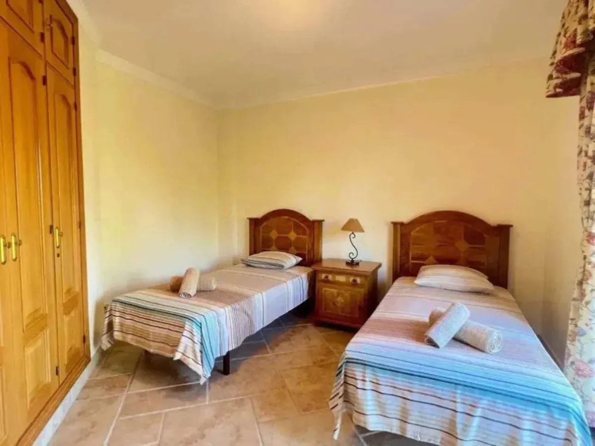 acb37bfb-b221-4cea-bd8b-ee714062af87