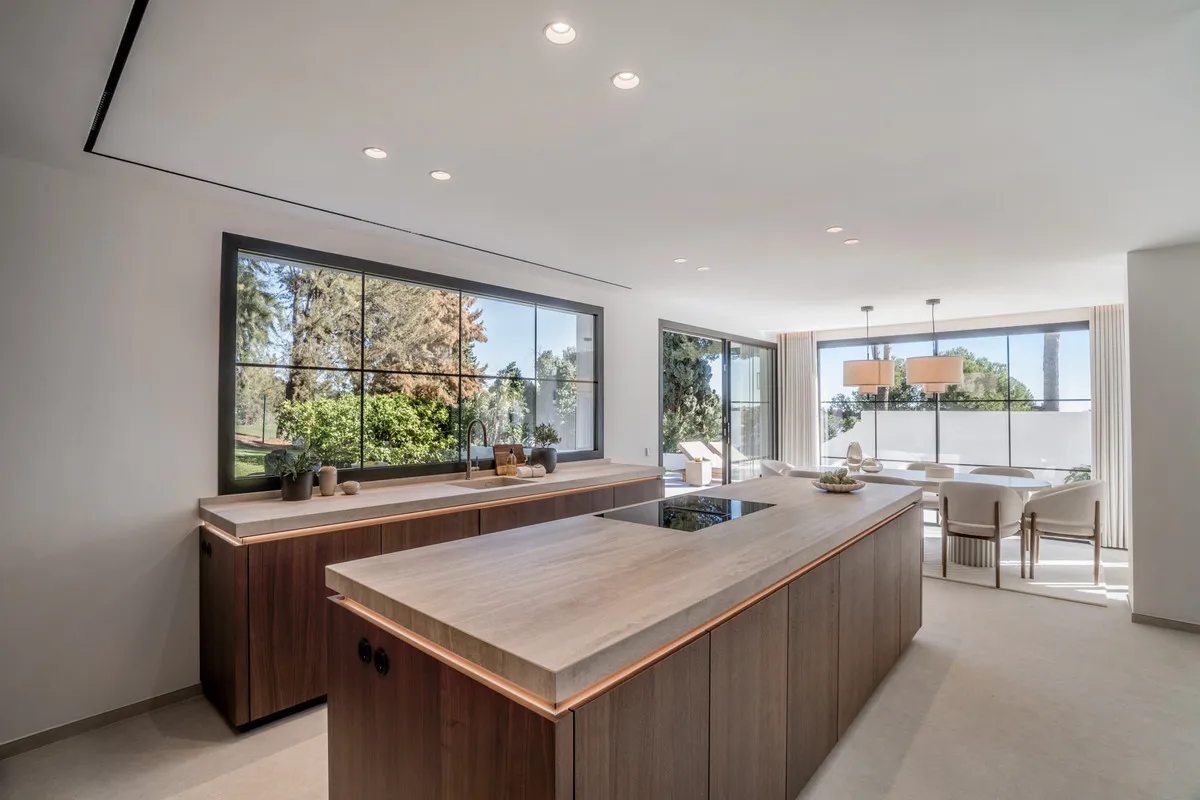 4d2724eb-3c4f-4e85-83cb-0f63f3659620