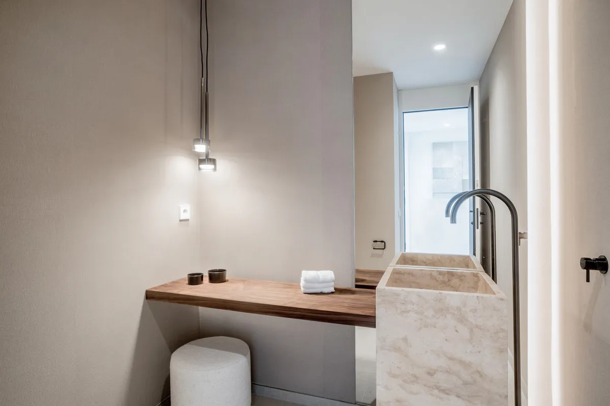 ce2d6f0b-8f45-4856-891e-5867f0bed171