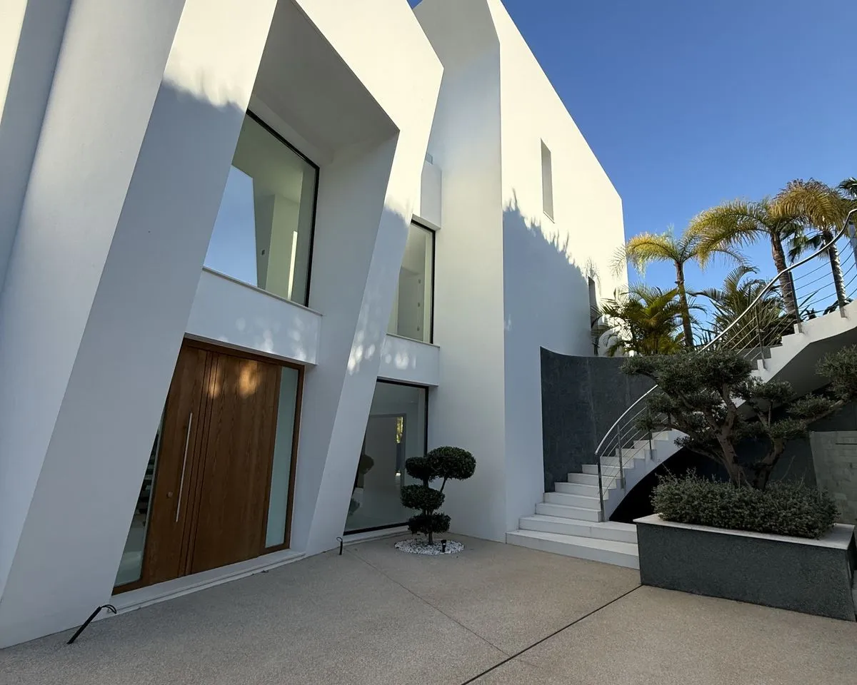 7505e630-d2d8-4dcf-8861-a0b1401f8772