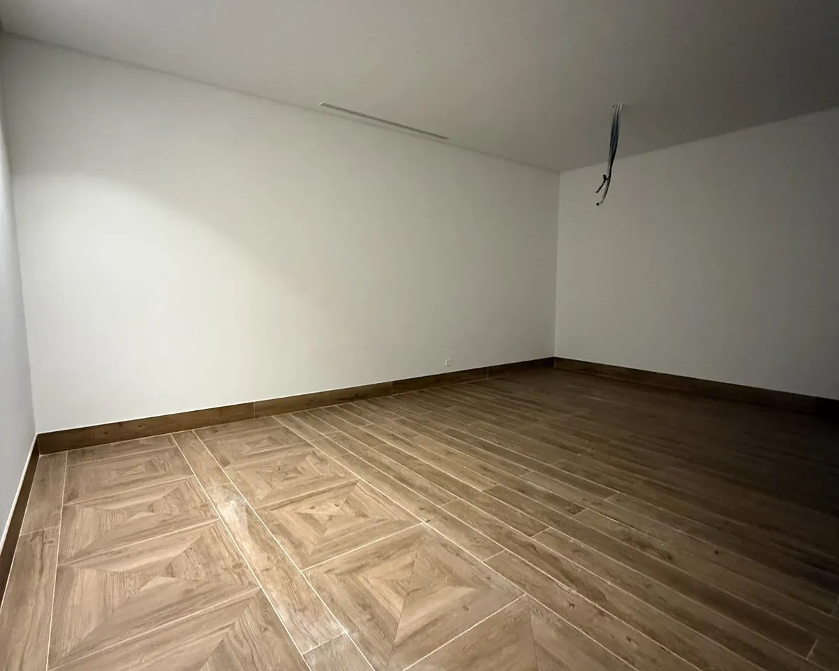 d2787319-8712-4e94-b0e2-1b168feeb638