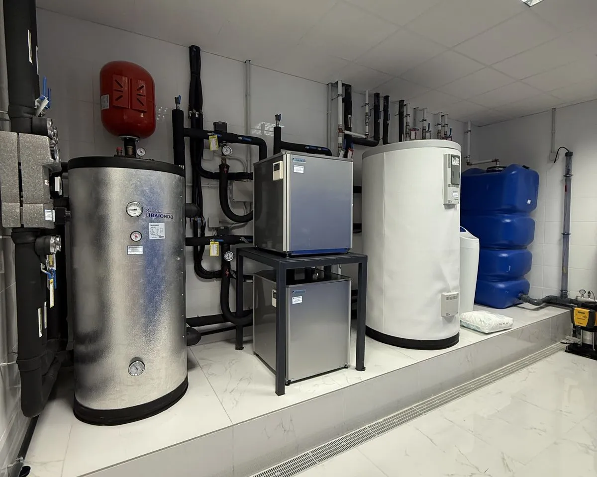 f3a8eb8b-8291-4d1c-8c7d-002d3aeada1e