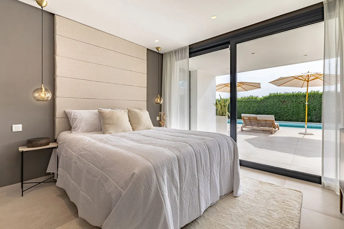 3d939e06-ea7c-4f40-8a73-f4f12cb7905c