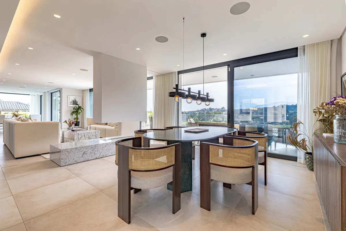 968427a2-ab50-41a4-80ba-b2f332f8945d